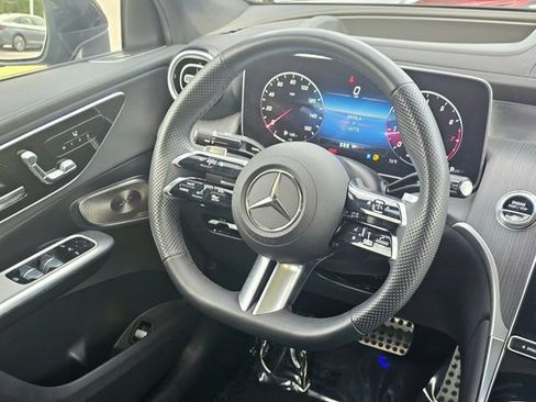 Certified 2024 Mercedes-Benz GLC 300 4MATIC image 32