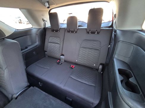 Used 2025 Nissan Pathfinder SV AWD/4WD image 26