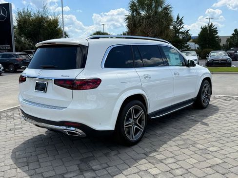 New 2026 Mercedes-Benz GLS 450 4MATIC image 9