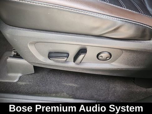 Used 2022 Nissan Pathfinder Platinum w/ Lighting Package (N93) image 9