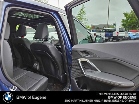 Used 2025 BMW X1 xDrive28i w/ Technology Package AWD/4WD image 15