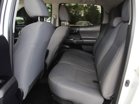 Used 2019 Toyota Tacoma SR5 image 16