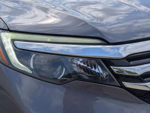 Used 2017 Honda Pilot Elite image 3