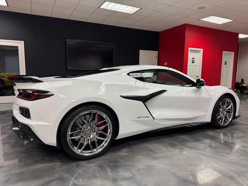 Used 2023 Chevrolet Corvette Z06 w/ Engine Appearance Package RWD image 11