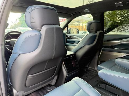 Used 2025 Cadillac Escalade IQ Sport 2 AWD/4WD image 18