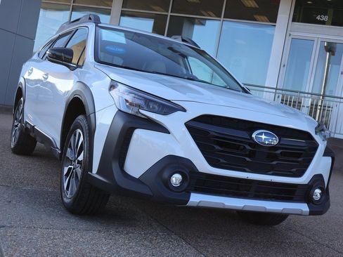 Used 2023 Subaru Outback Limited image 7