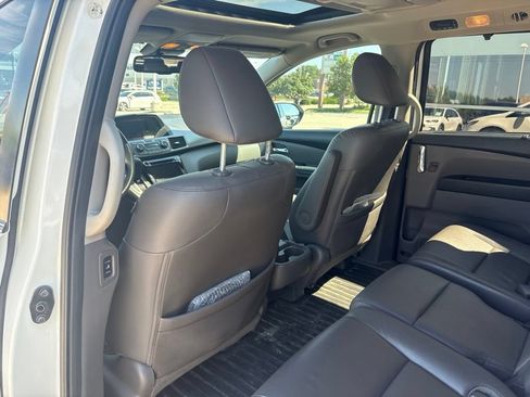 Used 2017 Honda Odyssey EX-L image 40