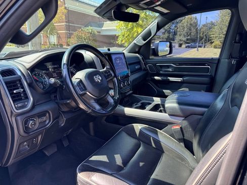 Used 2021 RAM 1500 Laramie AWD/4WD image 12