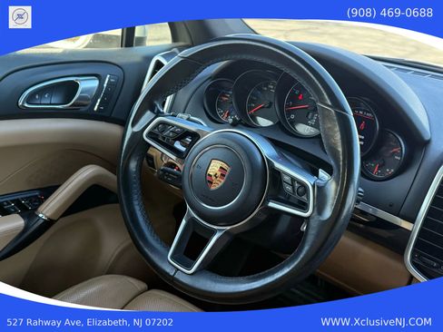 Used 2018 Porsche Cayenne image 10