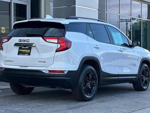 Certified 2022 GMC Terrain AT4 image 4