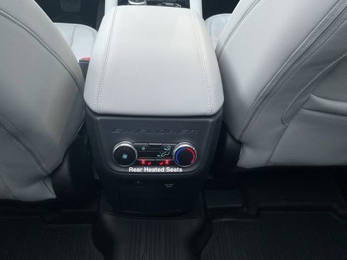 New 2026 Ford Explorer Platinum w/ LUX Leather Package image 23