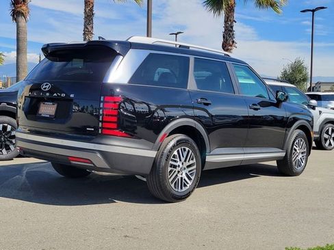 New 2026 Hyundai Palisade SEL image 2