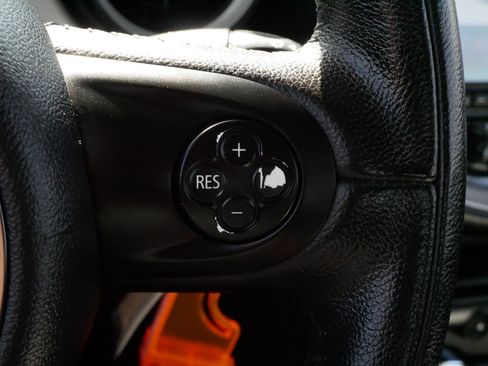 Used 2011 MINI Cooper Hardtop FWD image 25