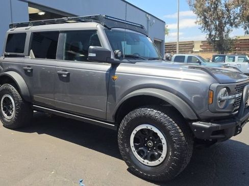 Used 2024 Ford Bronco Badlands AWD/4WD image 4