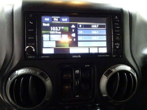 Used 2016 Jeep Wrangler Unlimited Sport w/ Quick Order Package 24S AWD/4WD image 24