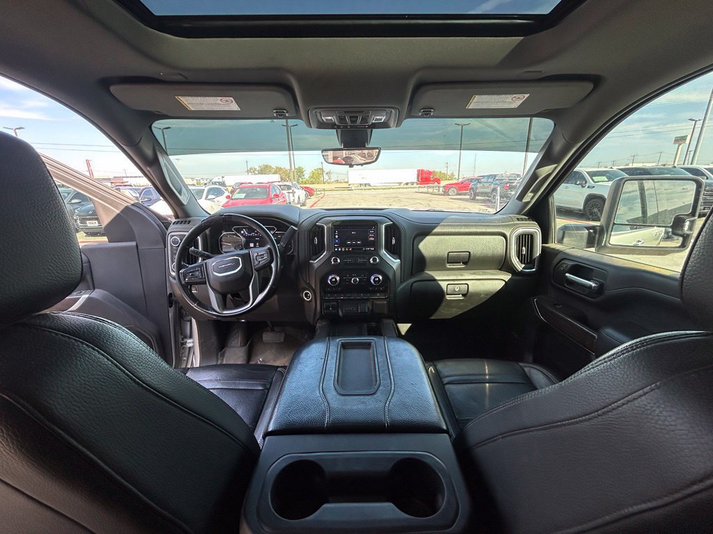 Used 2020 GMC Sierra 3500 Denali w/ Denali Ultimate Package AWD/4WD image 9