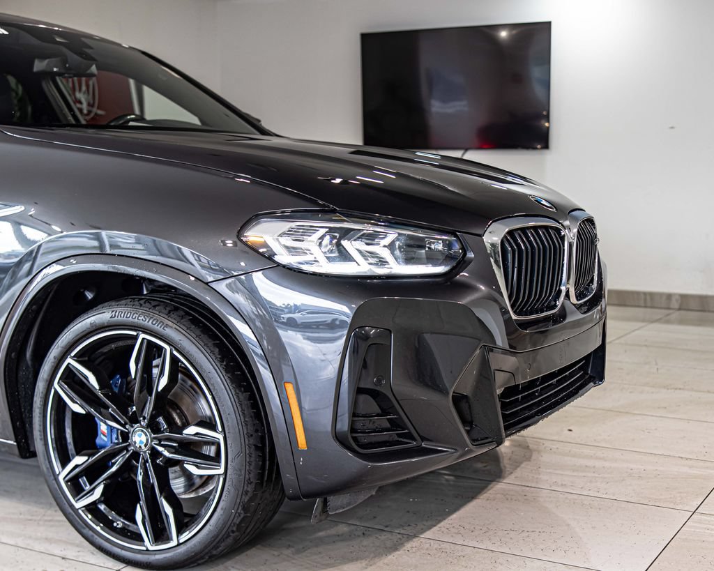 Used 2023 BMW X4 M40i AWD/4WD image 3