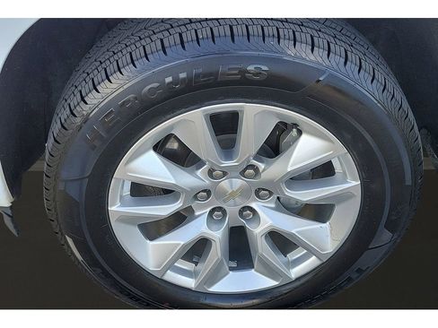 Used 2023 Chevrolet Silverado 1500 Custom AWD/4WD image 10