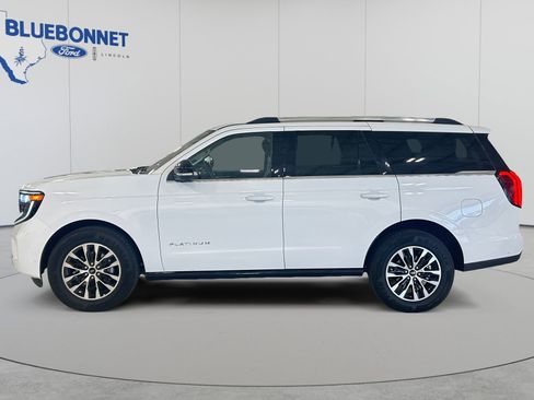 Used 2025 Ford Expedition Platinum AWD/4WD image 6