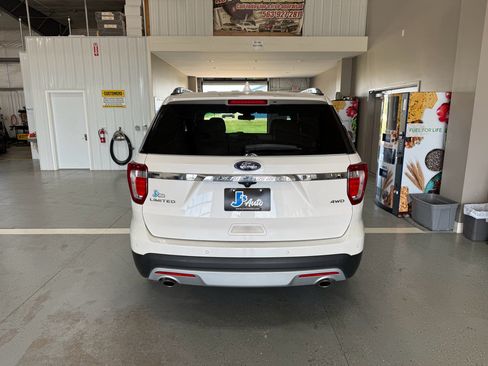 Used 2017 Ford Explorer Limited w/ Equipment Group 301A AWD/4WD image 6