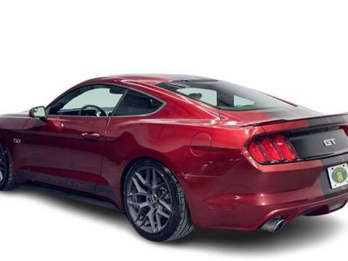 Used 2016 Ford Mustang GT RWD image 4