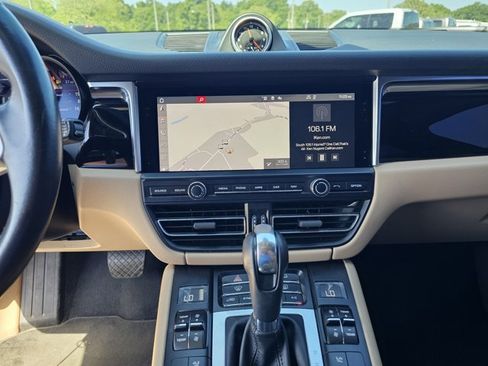 Used 2021 Porsche Macan AWD/4WD image 51