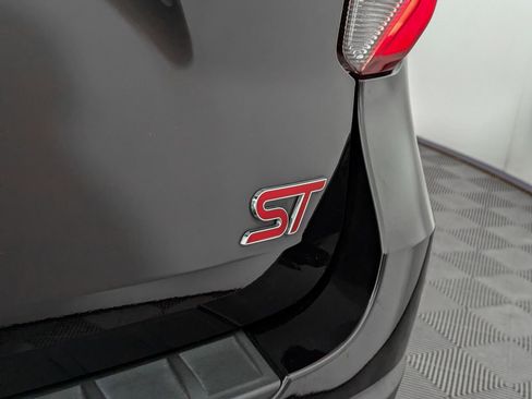 Used 2022 Ford Explorer ST w/ Equipment Group 401A image 11