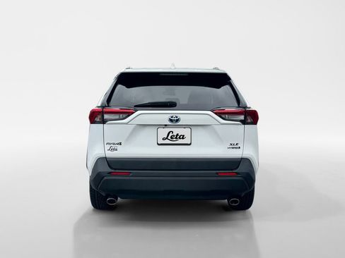 Used 2022 Toyota RAV4 XLE w/ Convenience Package AWD/4WD image 5