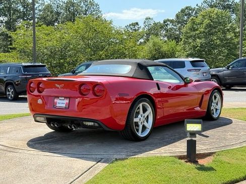 Used 2007 Chevrolet Corvette Convertible w/ Preferred Equipment Group RWD image 7