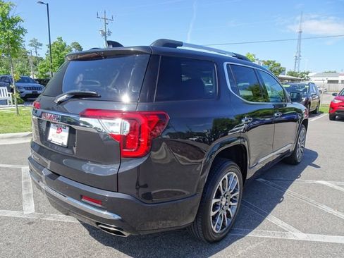 Used 2020 GMC Acadia Denali w/ Technology Package FWD image 4