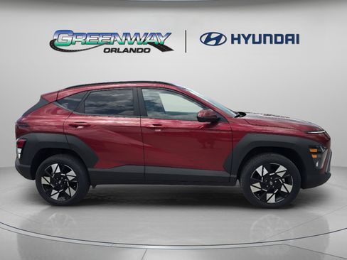 Used 2025 Hyundai Kona SEL AWD/4WD image 9