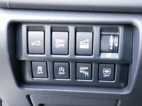 Used 2022 Subaru Forester Touring image 22