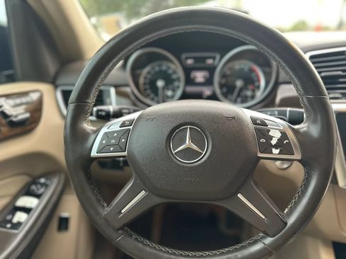 Used 2014 Mercedes-Benz ML 350 4MATIC w/ Premium 1 Package image 24