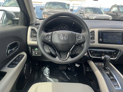 Used 2019 Honda HR-V EX image 28