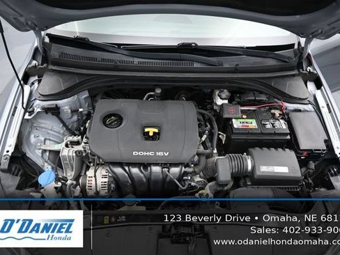 Used 2017 Hyundai Elantra Limited w/ Limited Ultimate Package 09 FWD image 44