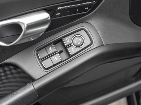 Used 2016 Porsche Cayman RWD image 11