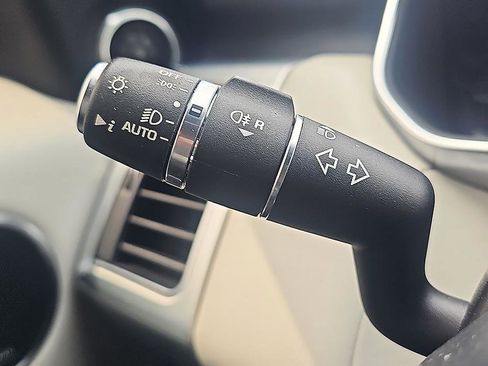 Used 2020 Land Rover Range Rover Sport SVR image 21