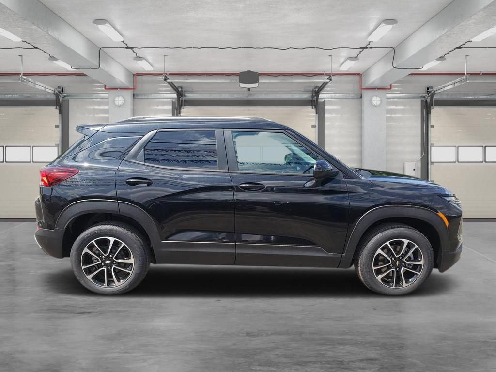 New 2026 Chevrolet TrailBlazer LT w/ Convenience Package AWD/4WD image 2