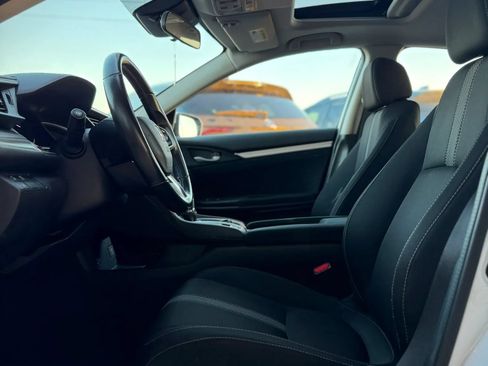 Used 2020 Honda Civic EX image 6
