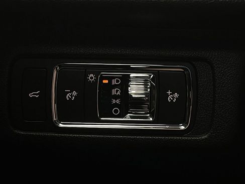 Used 2022 Lincoln Corsair AWD w/ Equipment Group 101A image 23