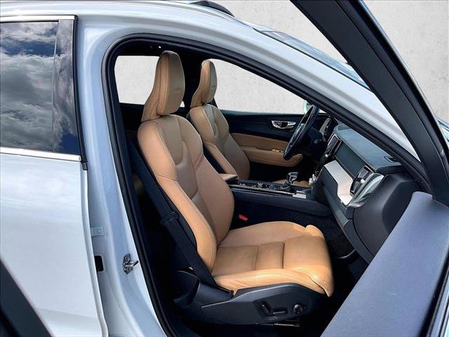 Used 2020 Volvo XC60 T5 Inscription w/ Protection Package Premier FWD image 9