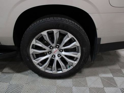 Used 2022 GMC Yukon XL Denali image 41