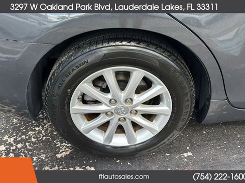 Used 2011 Toyota Camry XLE w/ XLE Extra-Value Pkg #1 image 15