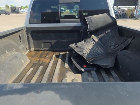 Used 2020 RAM 2500 Laramie w/ Night Edition AWD/4WD image 9