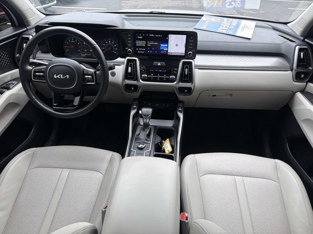 Used 2023 Kia Sorento S w/ Panoramic Sunroof Package FWD image 22