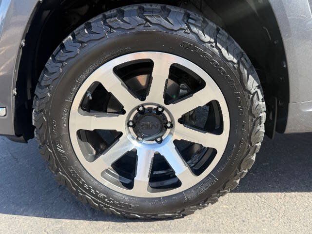 Used 2016 Toyota 4Runner Limited AWD/4WD image 9
