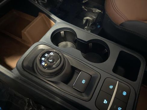 Used 2024 Ford Maverick Lariat image 19