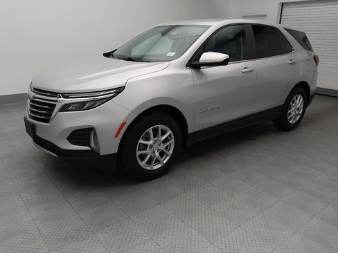 Used 2022 Chevrolet Equinox LT FWD image 2