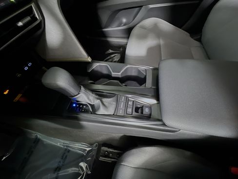 Used 2025 Toyota Camry LE FWD image 25