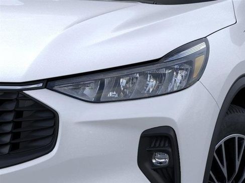 New 2024 Ford Escape SE image 18